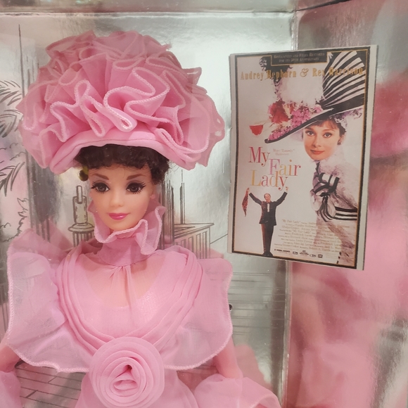 Barbie as Eliza Doolittle from My Fair Lady in Her Closing Scene 1996 NRF Pink - Picture 12 of 14